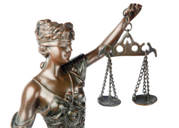 Przestępstwo obcowania płciowego z małoletnim – art. 200 §1 kodeksu karnego￼